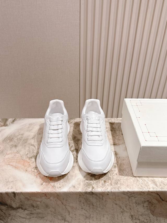 Couple's 225 Alexander McQueen Early Spring Sprint running shoes, 3D three-dimen