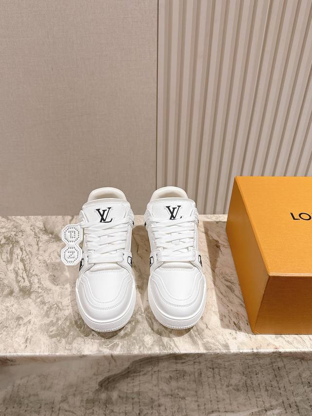 A must-have for men! Lv purchasing agent-level new colors are in stock! The full