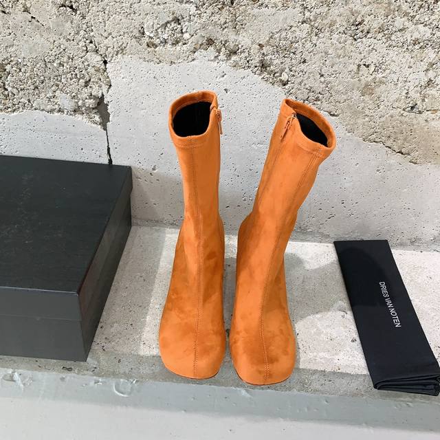 Dries Van Noten's new autumn and winter boots are stunning. The unique cylindric