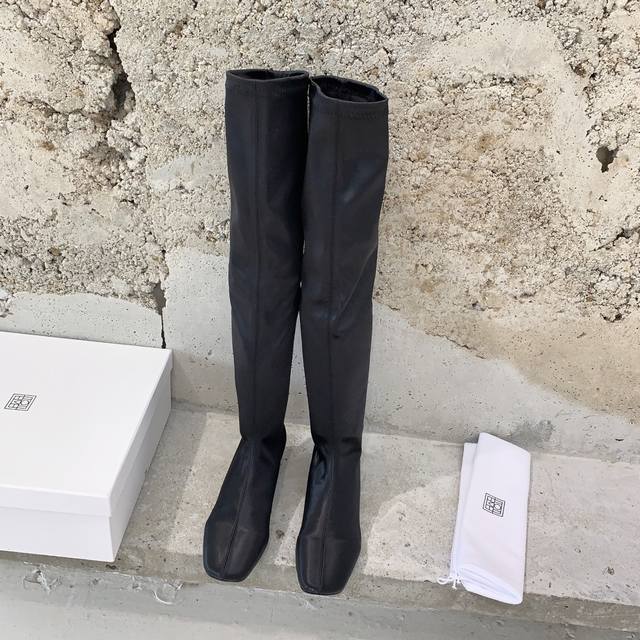 Totem* Stunning stretch boots. Another amazing pair of boots is here! The most f