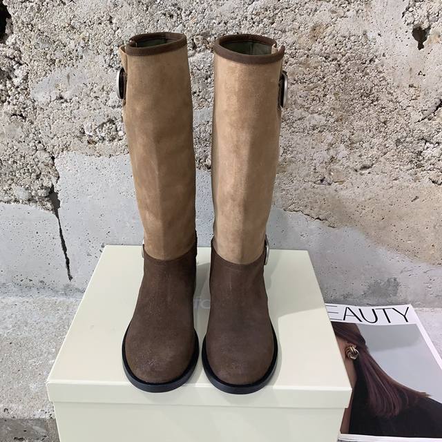 Unfolio's new autumn and winter heel boots are called the best heel boots this