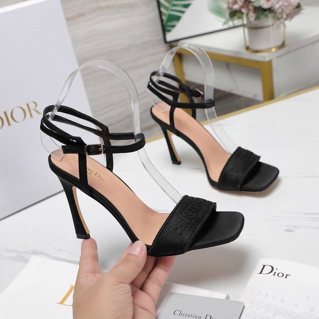 The highest version Dior Dior 24S spring and summer new products Silver thread e