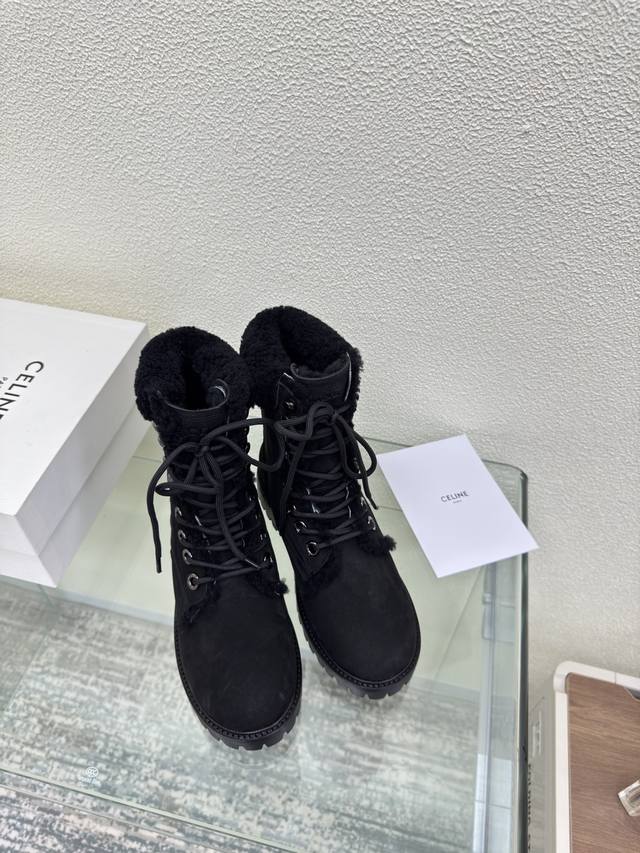Pure wool ribbed classic ankle boots, couple's style hiking straps in nubuck lea