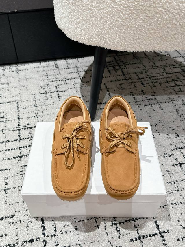 Jacquemus 25 new bow loafers DDD. These loafers create a sophisticated look, str