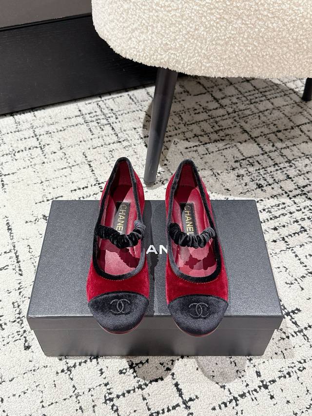 Top-of-the-line Chanel 25 New Arrival~Chanel's new Spring/Summer 2025 Mary Jane