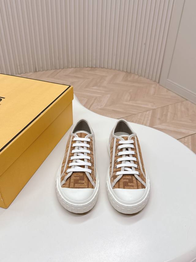 Factory Outlet, New Color! Fendi's 2025 New Sneakers, Casual Sneakers, Cloth Sh