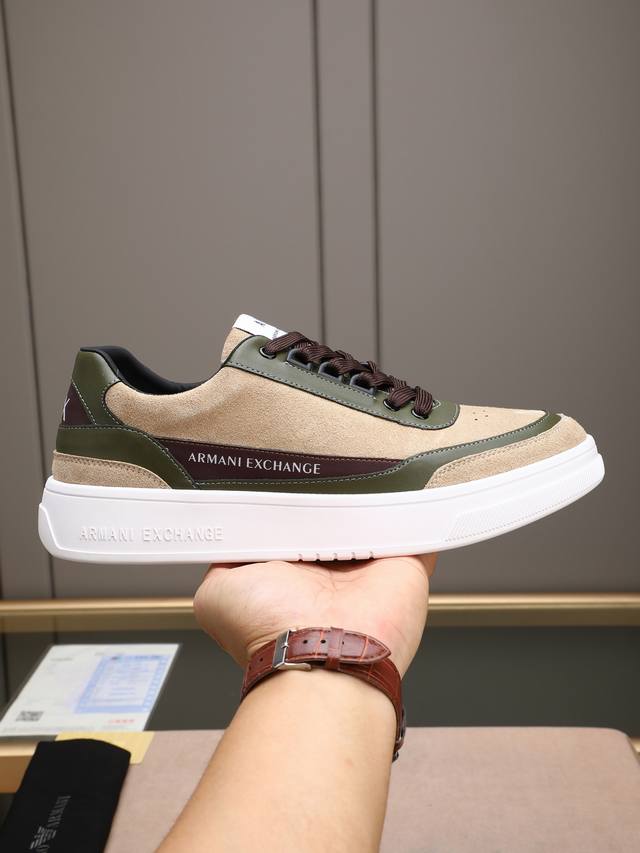 p Giorgio Armani men's casual shoes feature a breathable sheepskin lining with a