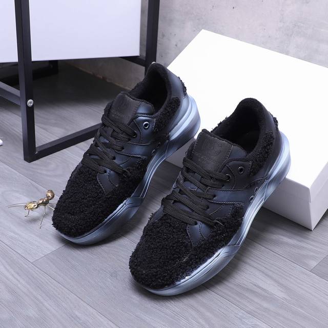 Product trademark: Dg Dolce & Gabbana casual shoes Standard size: 36-46 Product