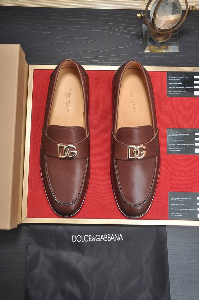 Factory Price: p D&G Bernini Series moccasins, embellished with a new antique l