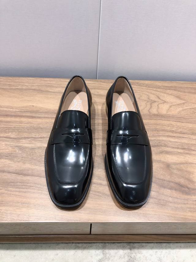 Ferragamo men's luxury leather shoes, imported cowhide upper, water-dyed cowhid