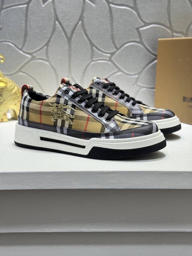 burberry* Original quality 2025 new Burberry men's classic low-top sneakers, upd