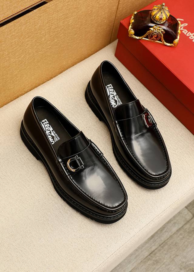 Product Trademark: Ferragamo Casual Leather Shoes Standard Sizes: 39-44, 38.45