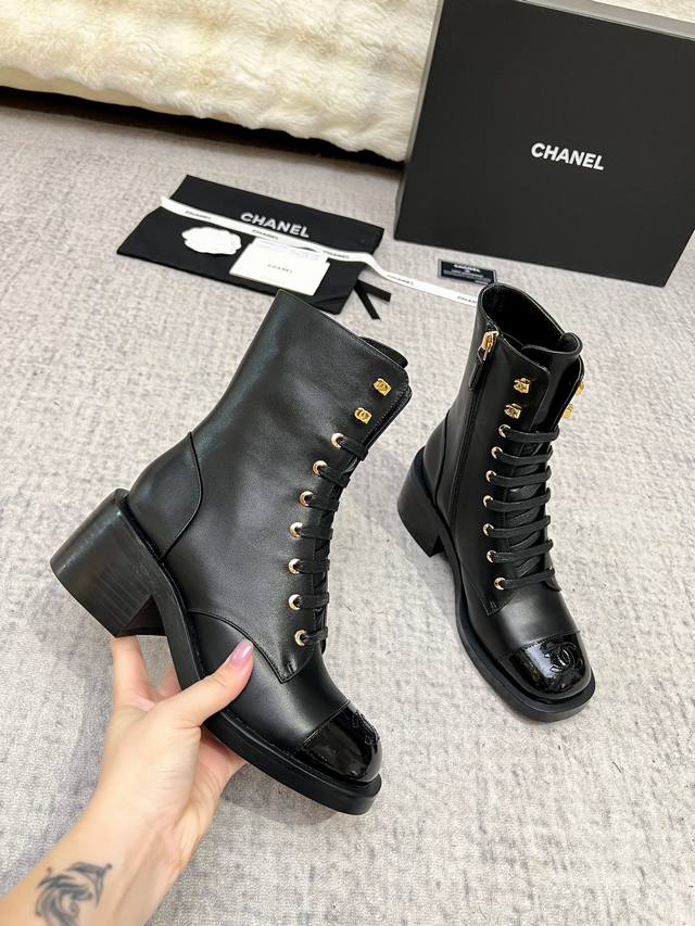 Factory p-price men's sports shoes original Chanel 2025 Martin boots, classic a