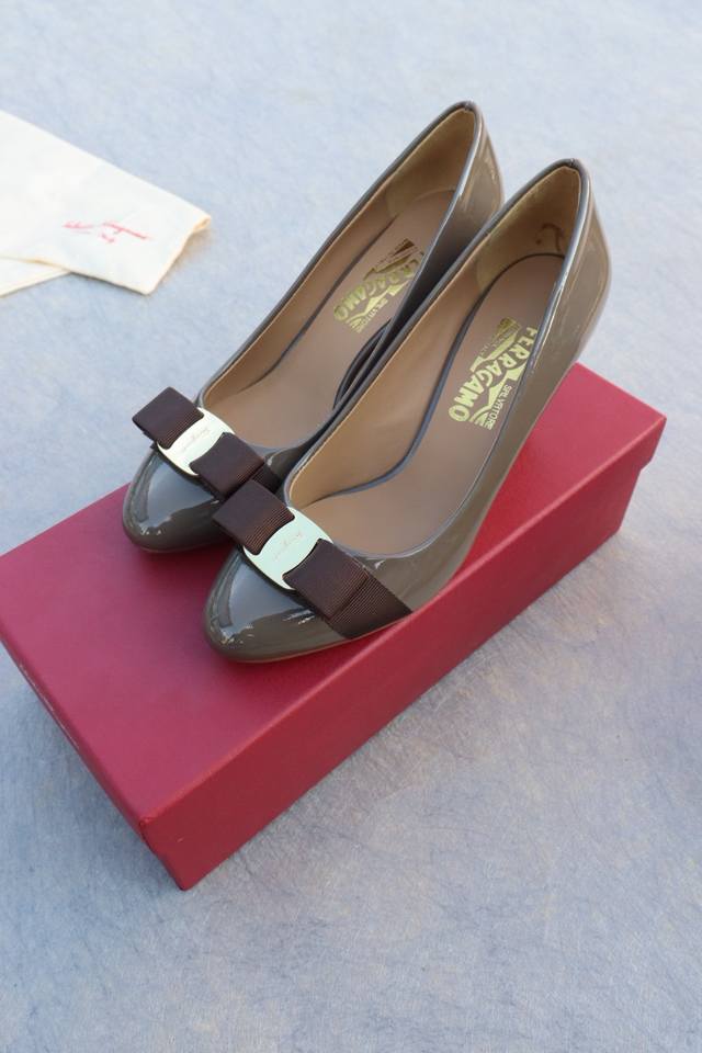 Factory price women's sports shoes original Salvatore Ferragamo Ferragamo SF cl