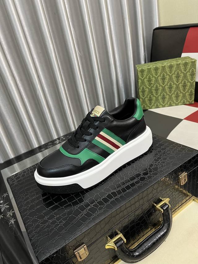 Factory-priced men's sports shoes. Original Gucci quality. ~ Unique modern snea