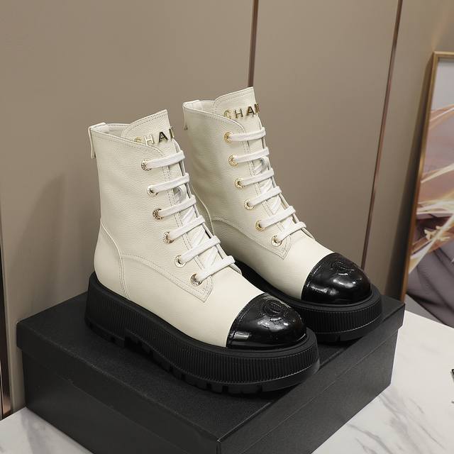 Factory Price Women's Shoes, Original Sportswear, Chanel Autumn/Winter Leather