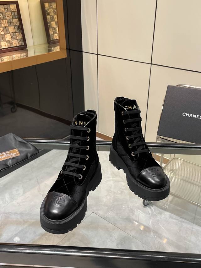 Factory Price Cc Chanel Autumn/Winter Leather Ankle Boots New Arrival ~ A basic