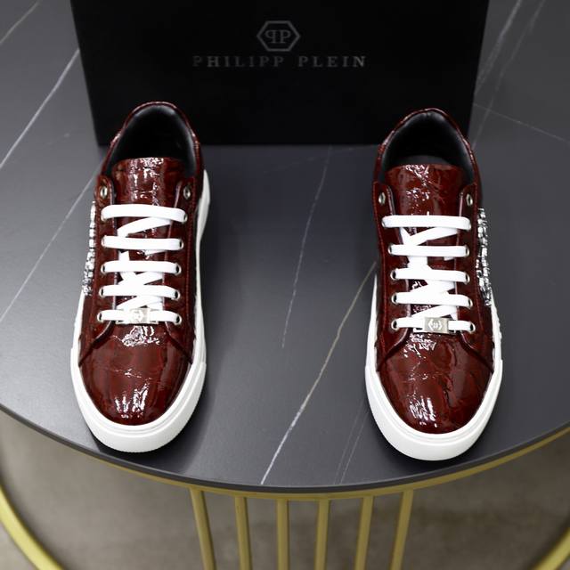 Factory-priced men's sports shoes, original Philipp Plein. Sizes: 38-44/45. Cus