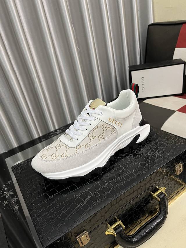 Factory-priced men's sports shoes. Original Gucci men's casual shoes are the ul
