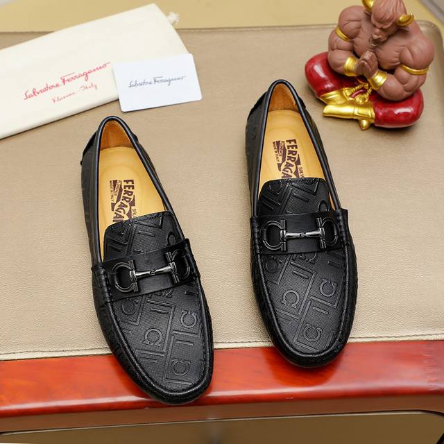 Factory-priced men's sports shoes, original Salvatore Ferragamo new loafers, co
