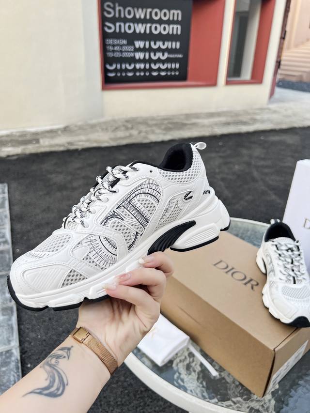 Actual price, high-end Dior couple's model, worn by Dior, Li Liba, and many othe