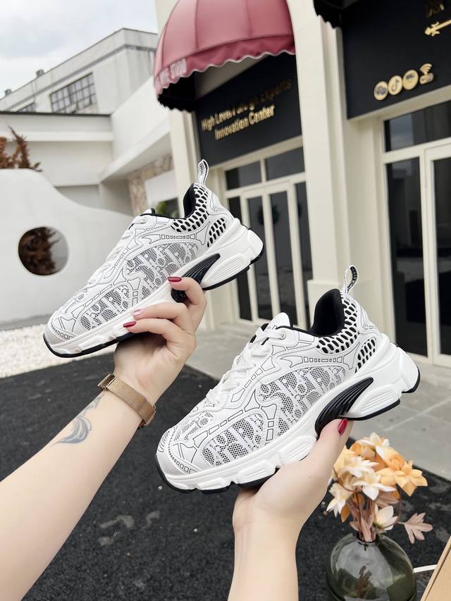 High-end Dior couple's style, worn by Dior, Li Liba, and many celebrities. , t