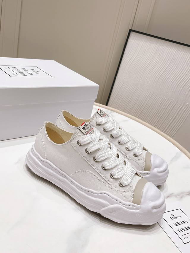 Mihara Yasuhiro's Mmy Smile Dissolving Shoes are back for fall! Classic style w