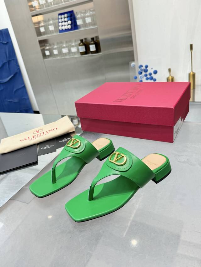 Factory p Warren 25Ss new slippers, V-buckle and another perfect design, abandon