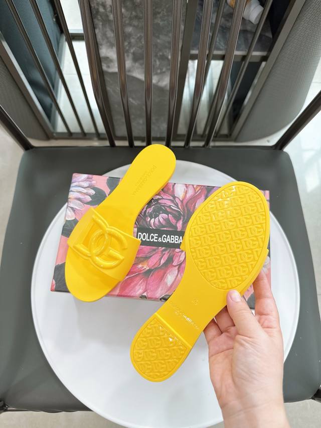 The glossy version has debonded, 1 pair will be compensated for 3 pairs, and siz