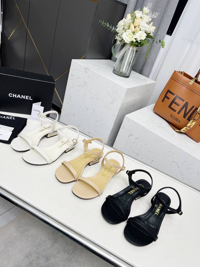 New arrival, factory price p yuan 25 Chanel one-strap sandals, gold-plated heel