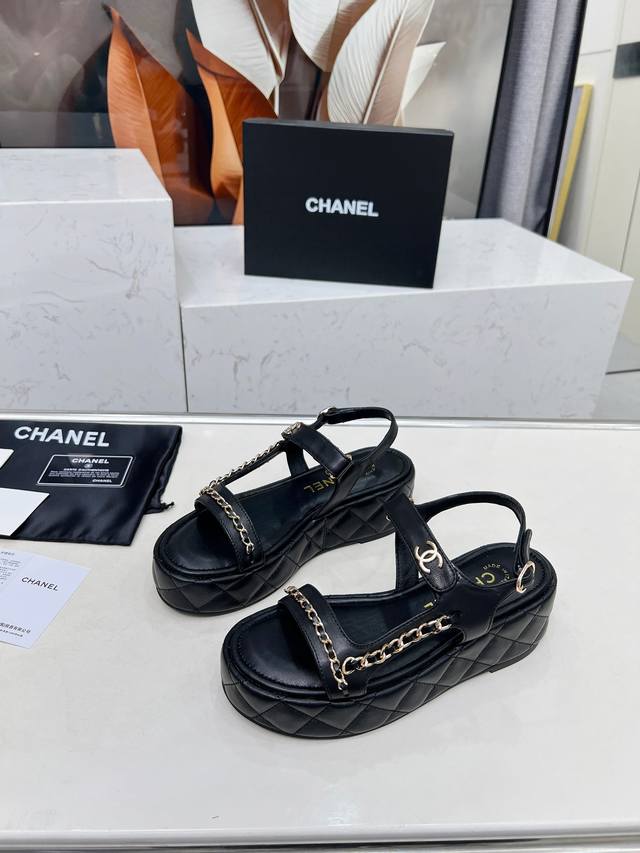 Top version Chanel 2025 Spring counter top chain sandals This classic design; Ex