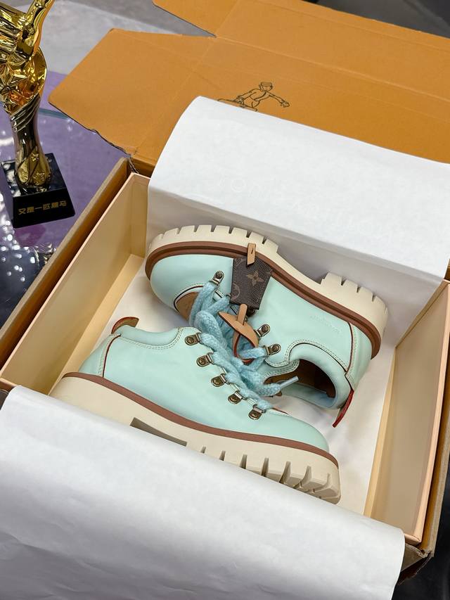 Factory p price p: Lv Louis Vuitton 2025 Autumn and Winter new top version Count