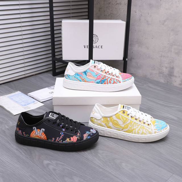 Product trademark: Versace Versace lace-up casual men's shoes Standard size: 38 Product trademark: Versace Versace lace-up casual men's shoes Standard size: 38