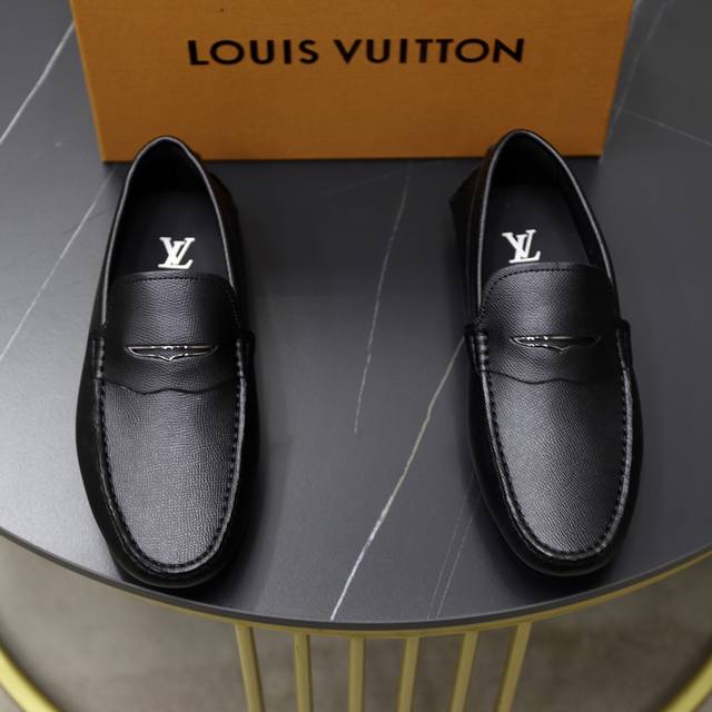 Factory Price: Lv Louis Vuitton High-end Men's Driving and Slip-On Series 38-44