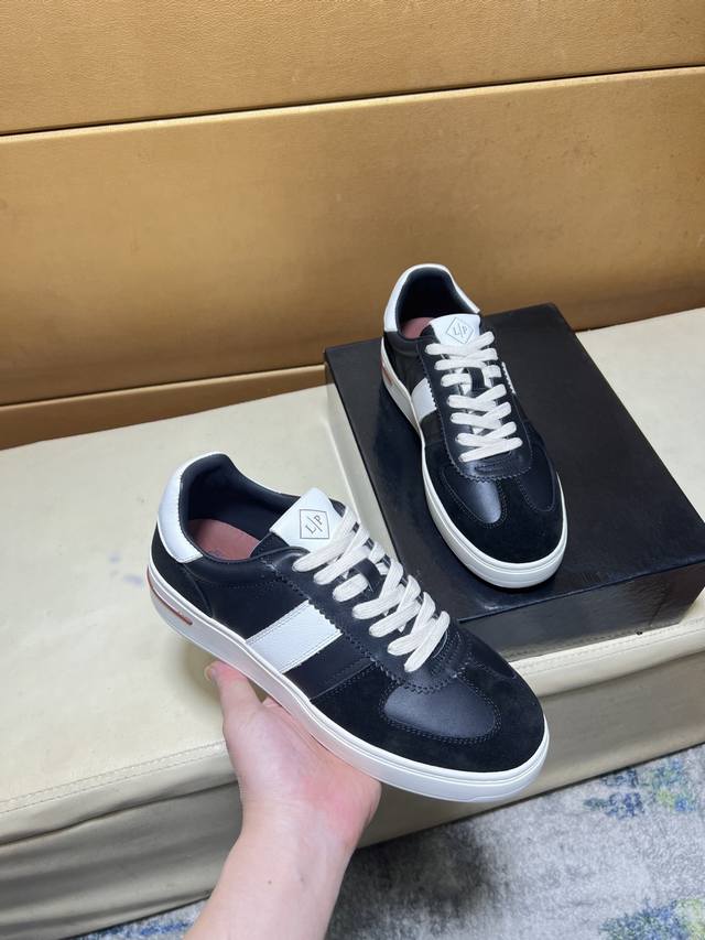 p Lp classic loafers, an Italian treasure brand, the only brand that can match H