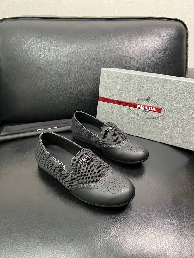 prada top purchasing agent Prada counter new style, original configuration Itali