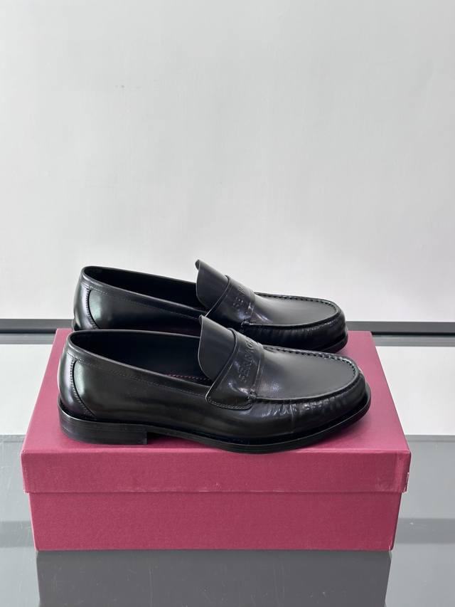 Ferragam men's business casual leather shoes, made from imported cowhide. Caref