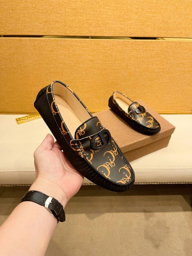 Factory price: Dior men's new loafers are now available. Original quality, 1:1