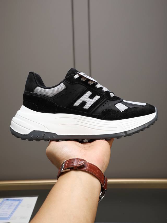 p Hogan's 2025 new H-Stripes series, a must-see trend, are a couple's choice for