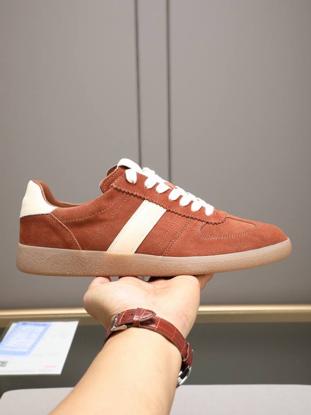 p Premium Edition: Couple's Edition Hogan's latest platform series casual sneake