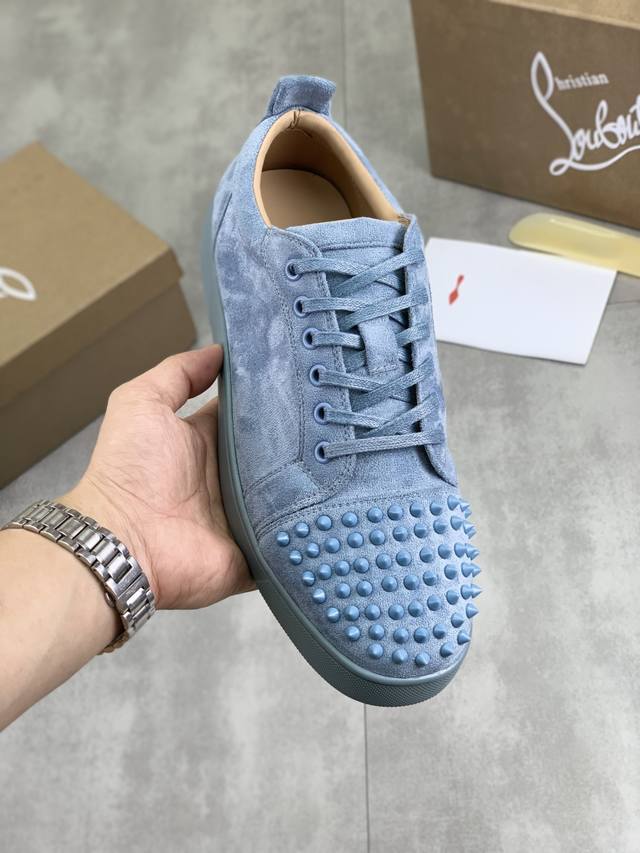 Factory price p, actual price Cl~ Top purchasing agent for men's latest couple'