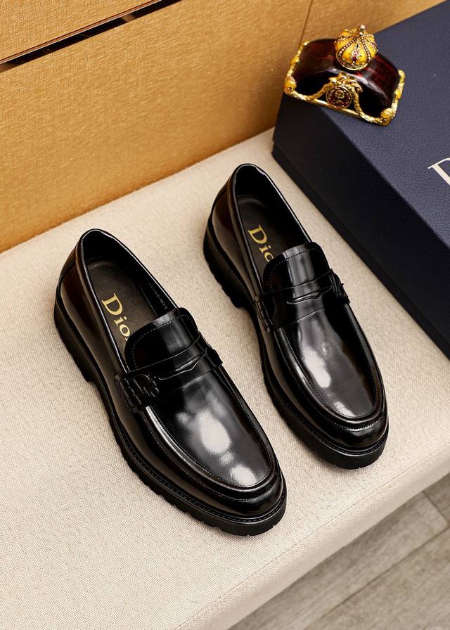 Product trademark: Dior casual leather shoes Standard size: 39-44 38.45 Custom