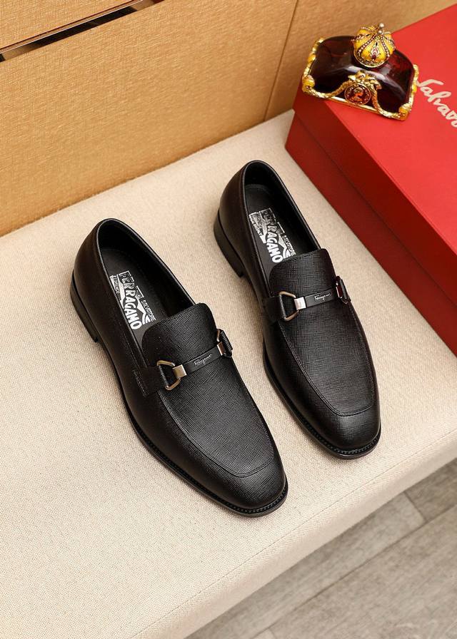 Product Trademark: Ferragamo Casual Leather Shoes Standard Sizes: 38-44, 45.46
