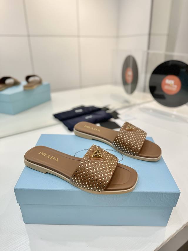 Factory Price Prada Woven Slippers New Spring/Summer Modern lines and original