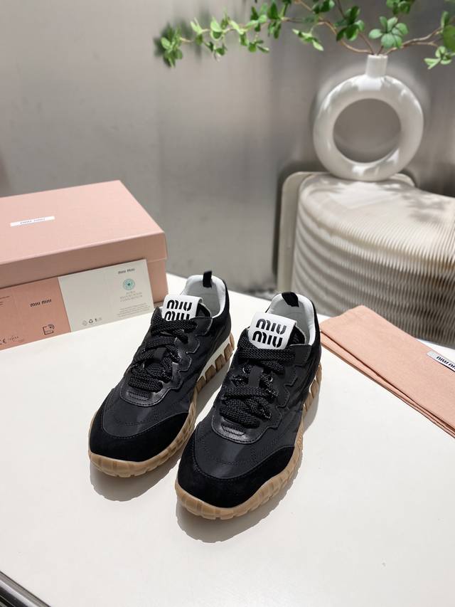 Factory Miu Miu 2025 Forrest Gump casual shoes and sneakers, the latest spring/