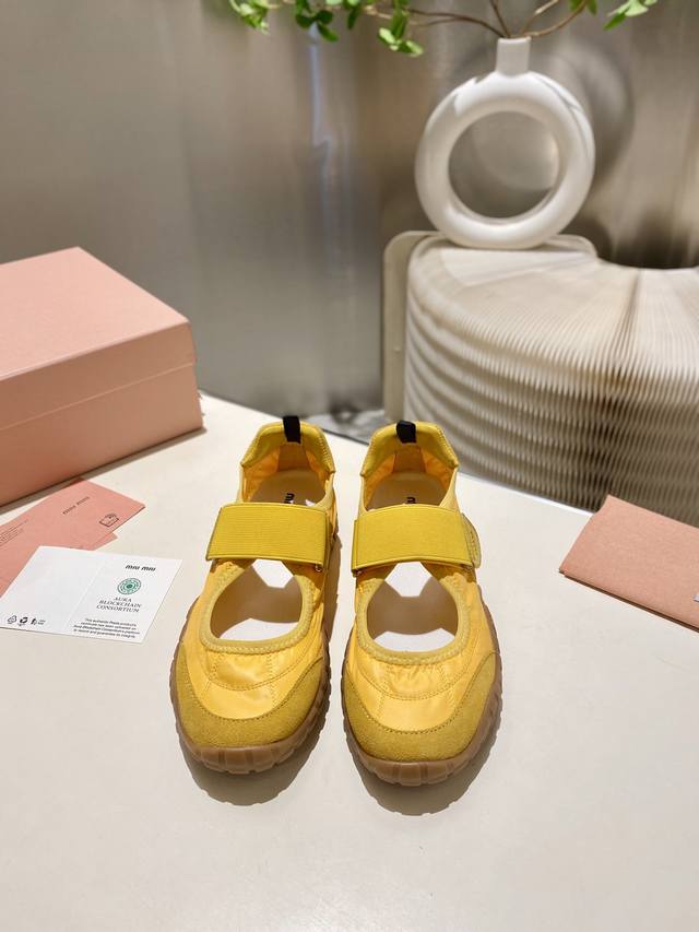 Factory Miu Miu 2025 Forrest Gump casual shoes and sneakers, the latest spring/