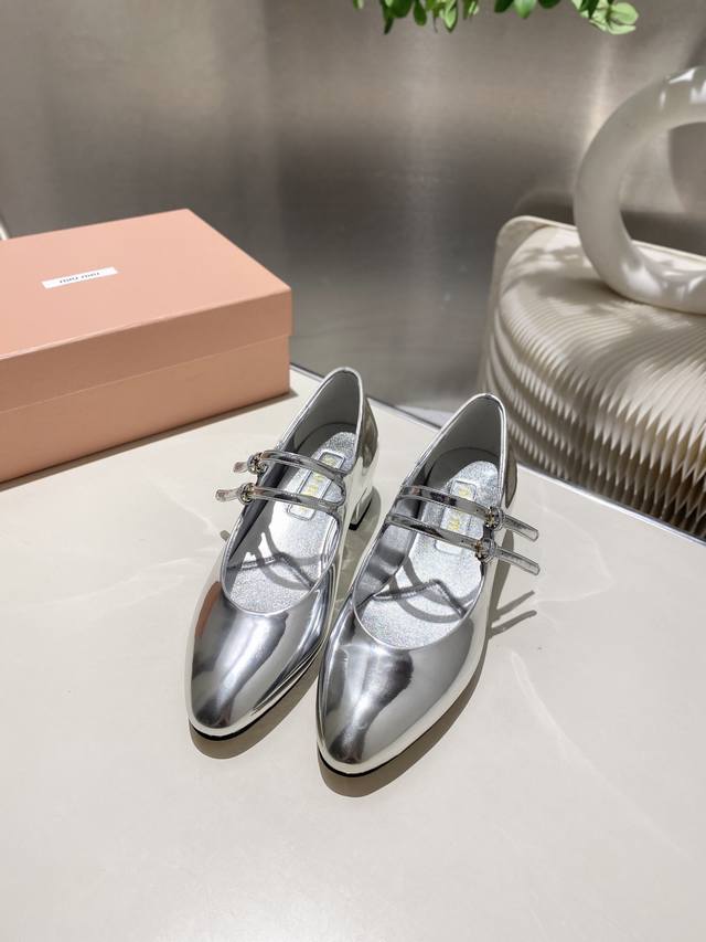 Factory price p Miu Miu 2025 autumn and winter new style upgraded craftsmanship