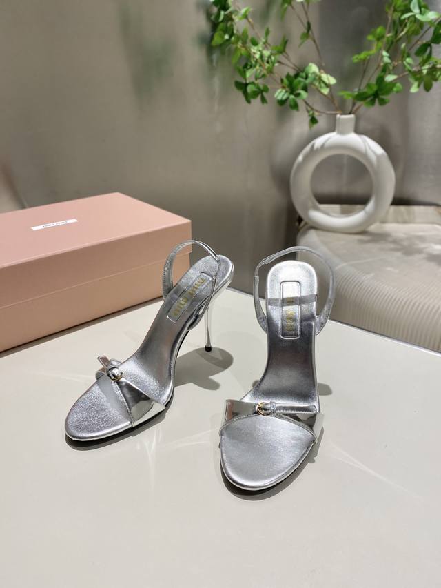 Factory Miu Miu catwalk style 2025 spring and summer new high-heeled strap sanda