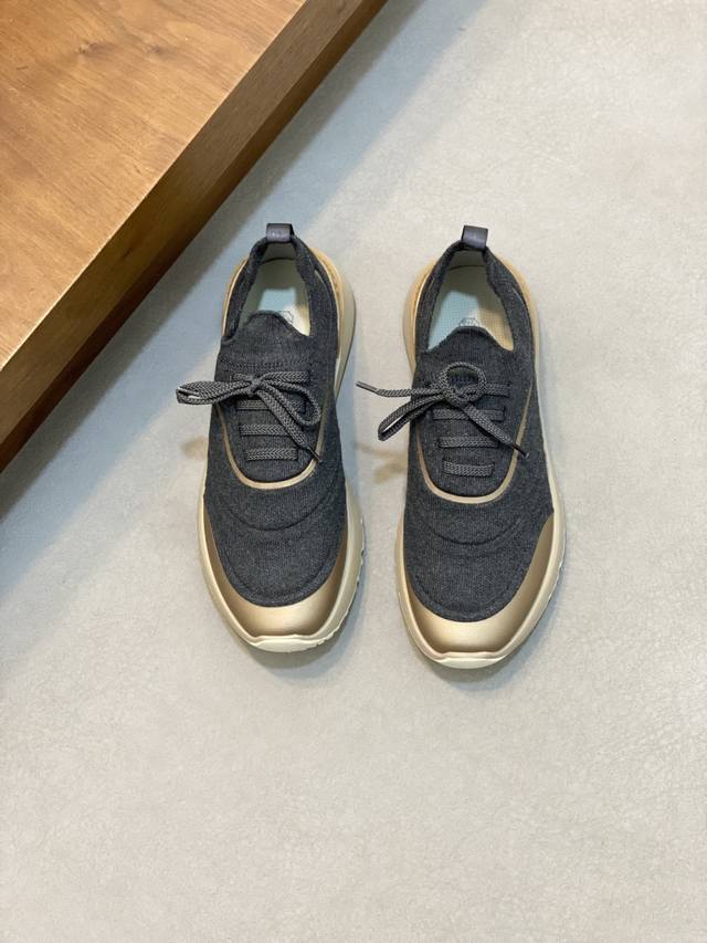 Brunello Cucinelli men's casual shoes | The material highlights the fashionable