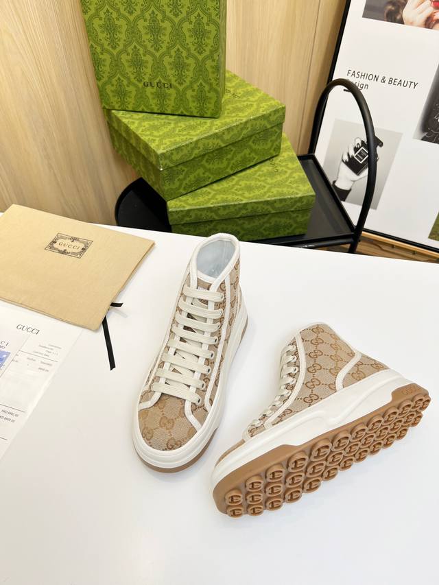 Real price Gucci high-top casual sneakers, top-of-the-line, one-to-one replica,